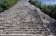 Découverte du Monde Maya